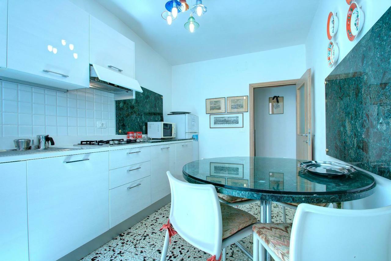 Winona Apartment *